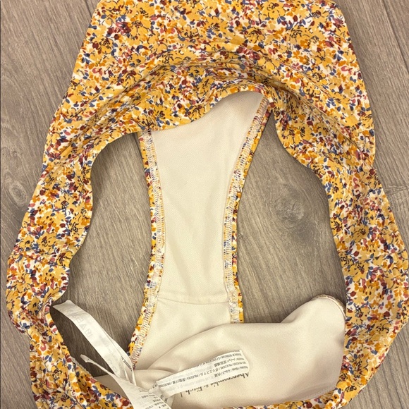 Abercrombie & Fitch floral yellow Underwire high leg Bikini Set - Picture 6 of 8